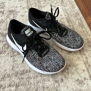 Women’s Nike Flex Contact Sneakers